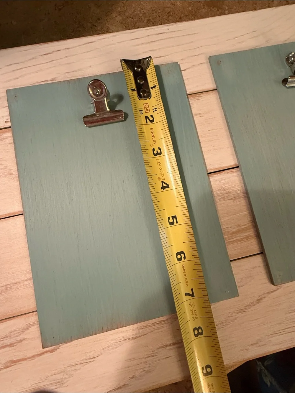 Rustic Farmhouse Wood Picture Frame Display with 3 Metal Clips